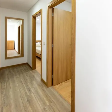 Apartamento Alojamento Louloutte 2 *
